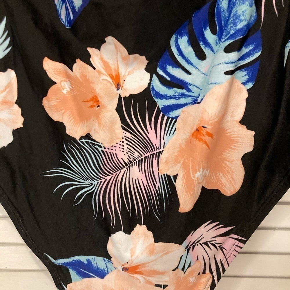 DKNY Black And Blue Floral One Piece Swimsuit Size Medium - Picture 7 of 15